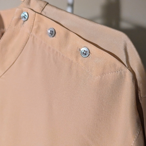 Vtg Alfred Sung Tan Silk Blouse. Made in Canada. Roomy Sz 4. - Picture 3 of 14